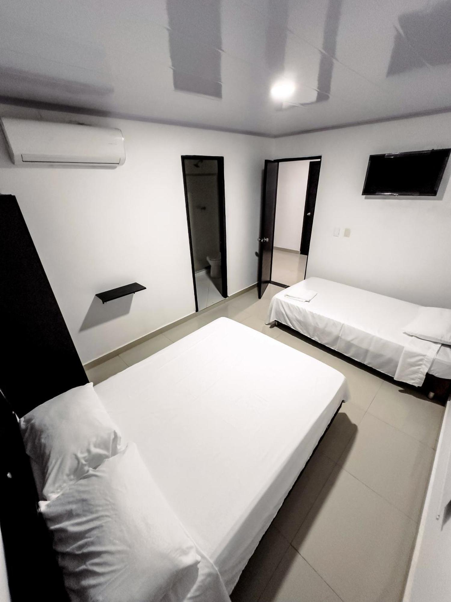 Hotel Bazurto Plaza Cartagena Exterior foto